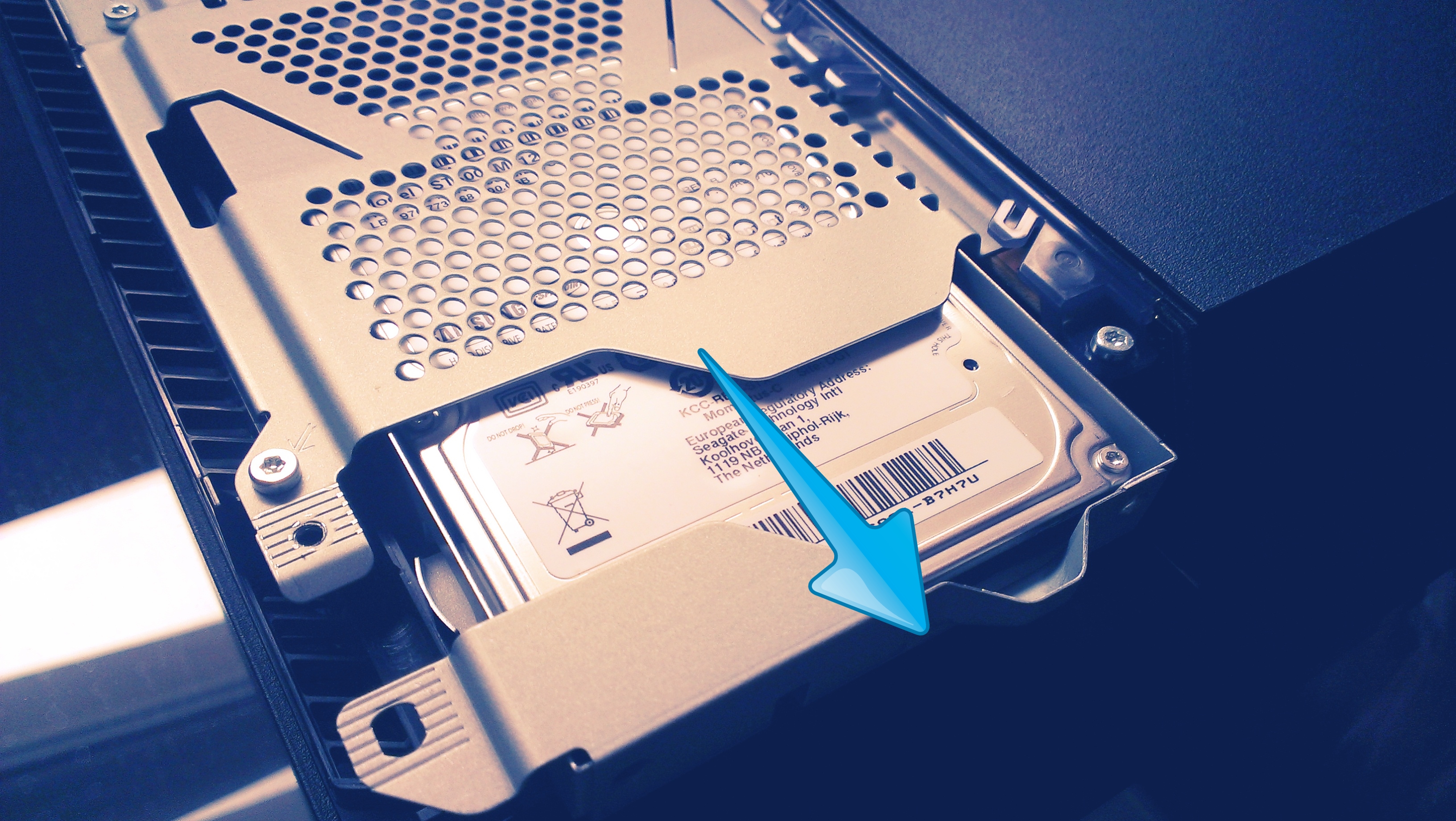 Bild vom offiziellen Playstation Blog-Eintrag zum SSD-Einbau