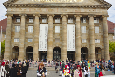 Stadt Halle Kassel, Eingang der Connichi.